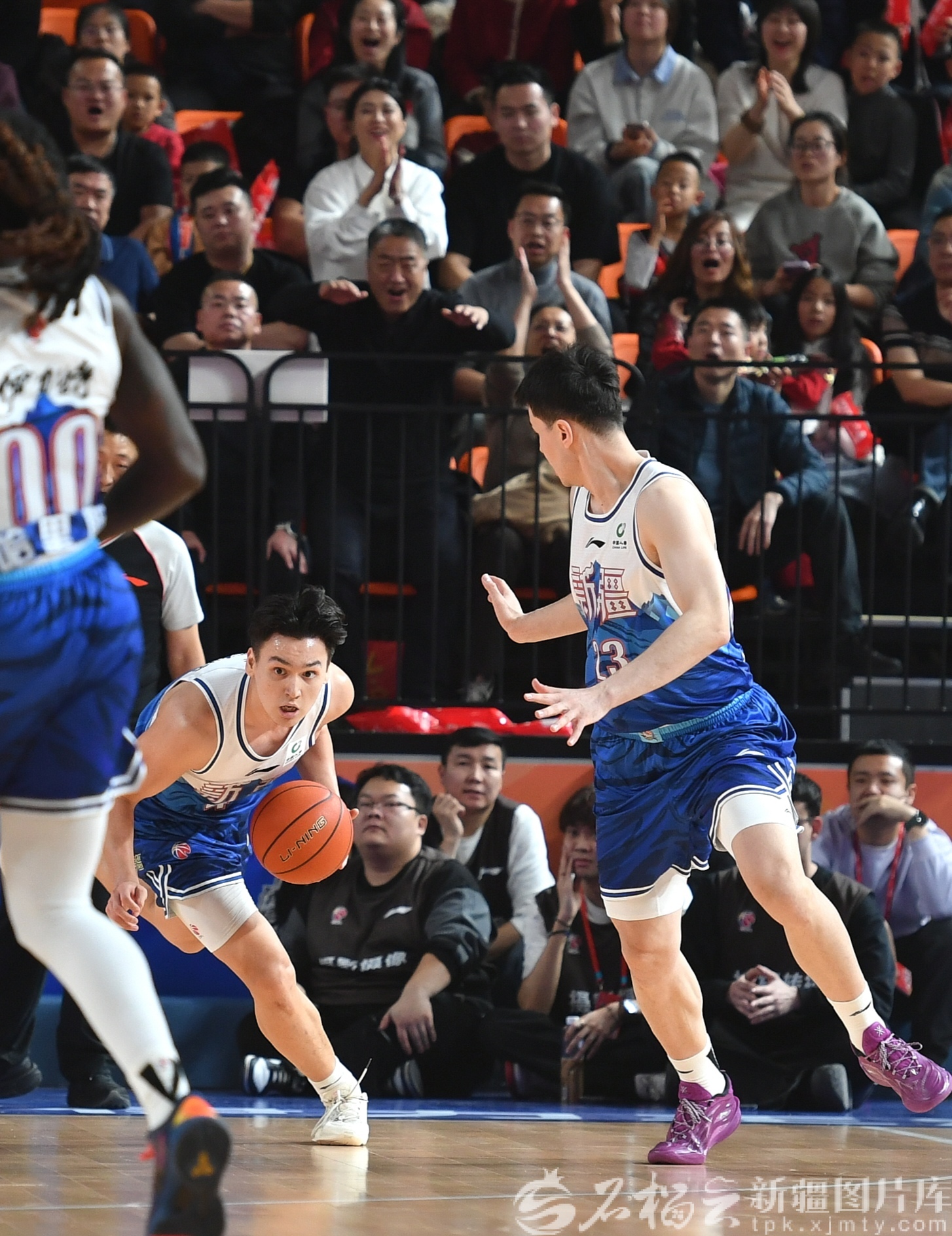 九游游戏中心-山东男篮刷新队史纪录备战法国杯新疆广汇赛前更衣室发声，多伦多猛龙今晚复出首秀都惊呆了的简单介绍